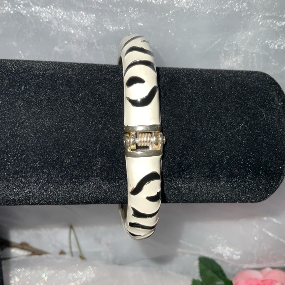 Bracelet, Wickedlotus White Tiger Bracelet, pre-owned - Picture 4 of 8